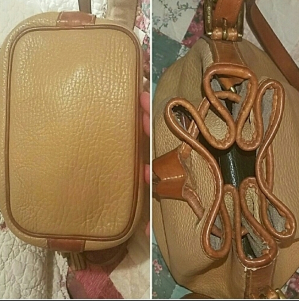 Vintage Dooney And Bourke AWL small drawstring - Picture 3 of 9
